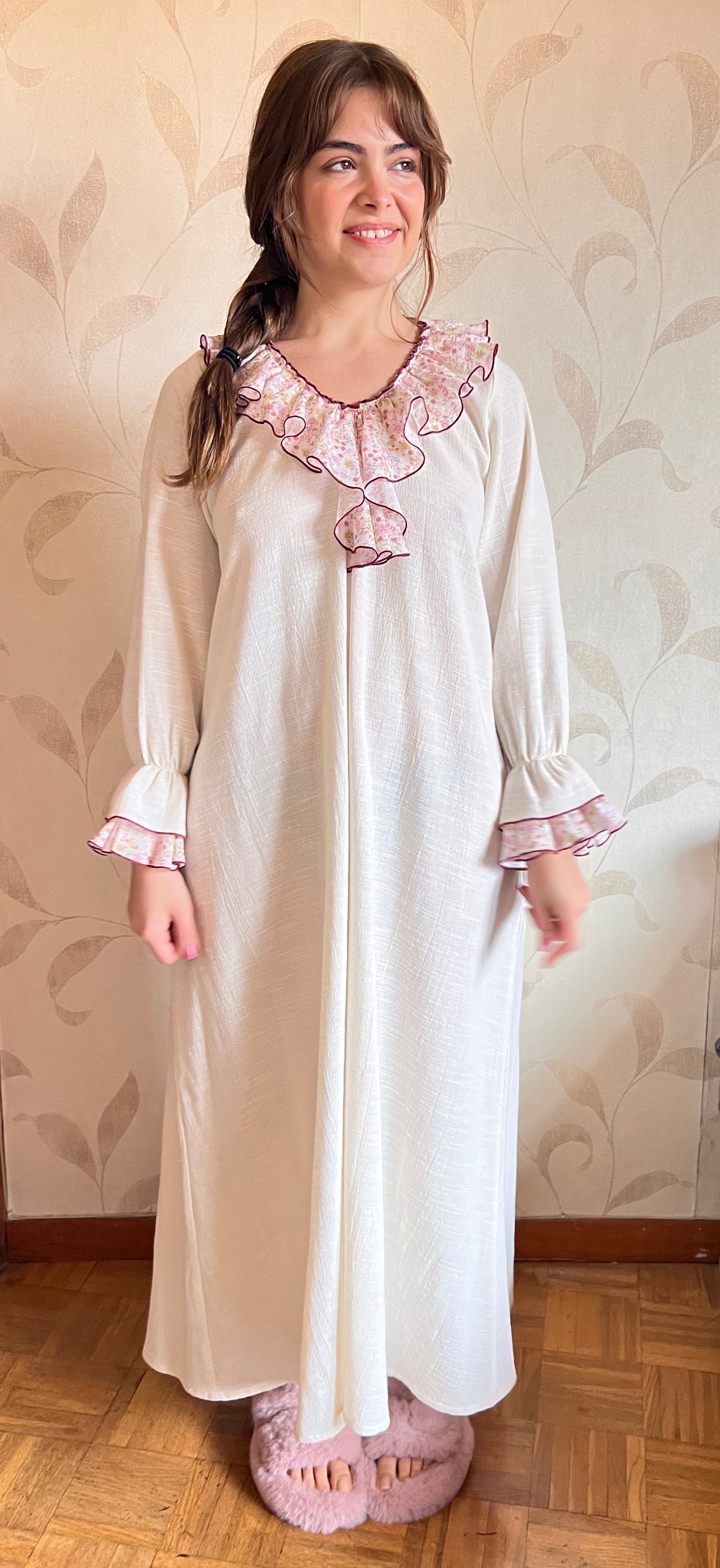 LONG IVORY NIGHTGOWN