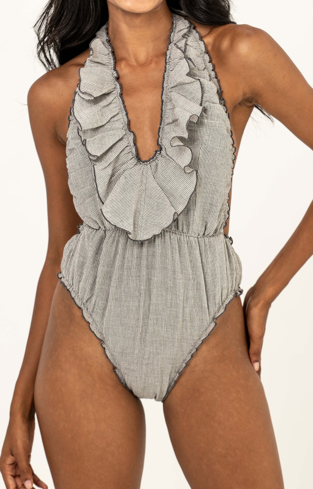 BAÑADOR VOLANTES MILRAYAS GRIS