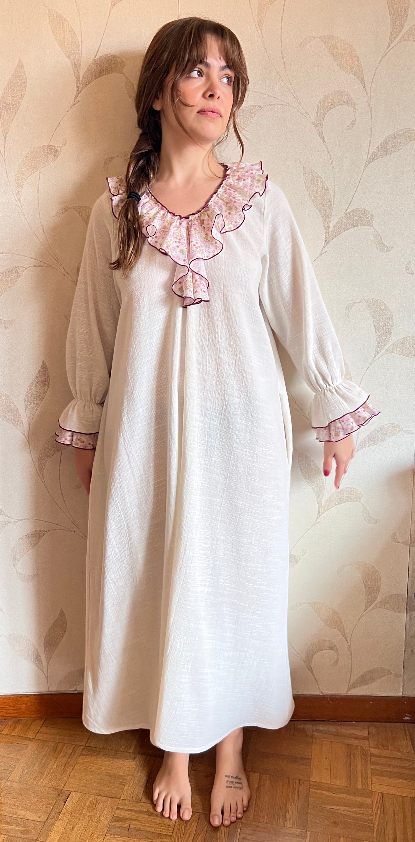 LONG IVORY NIGHTGOWN