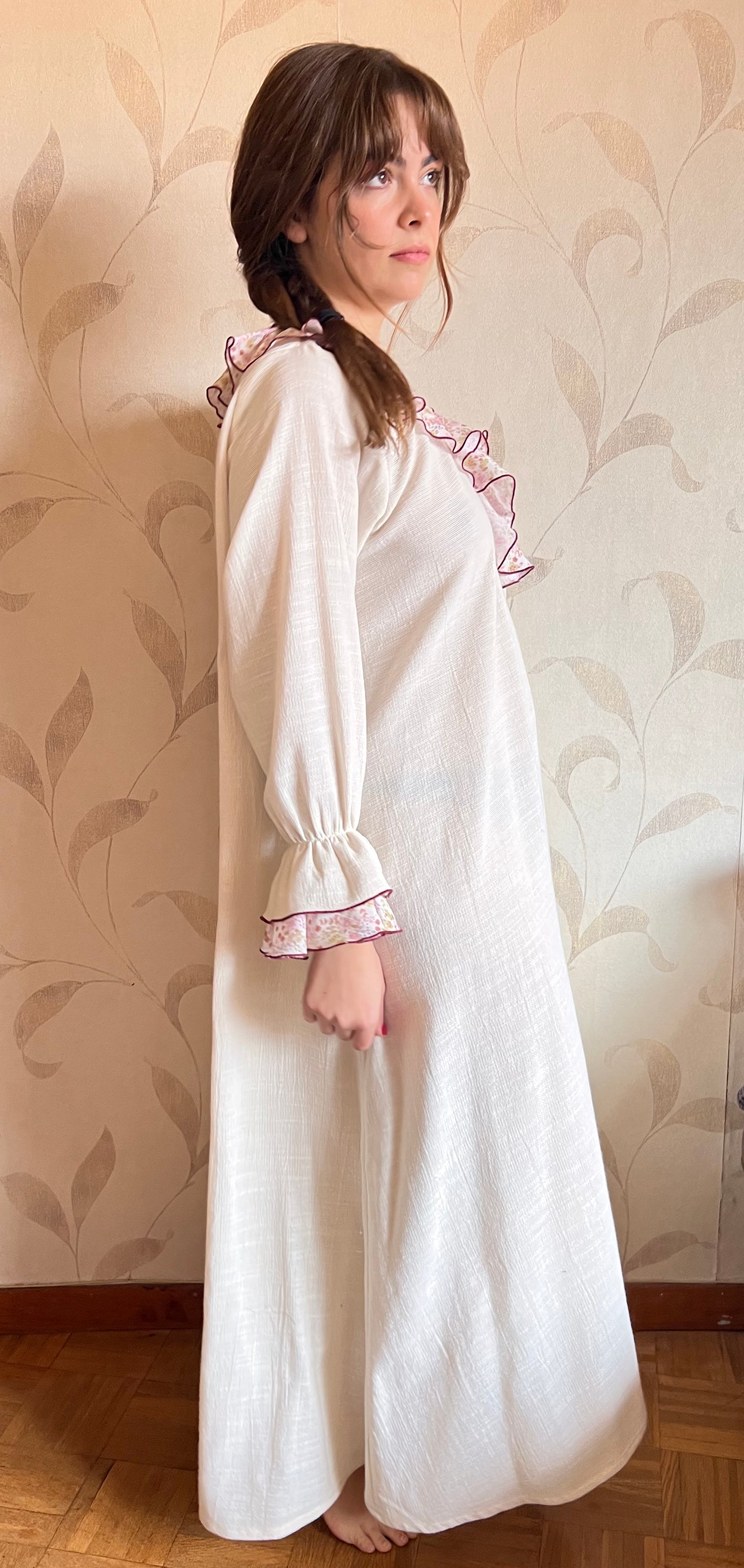 LONG IVORY NIGHTGOWN
