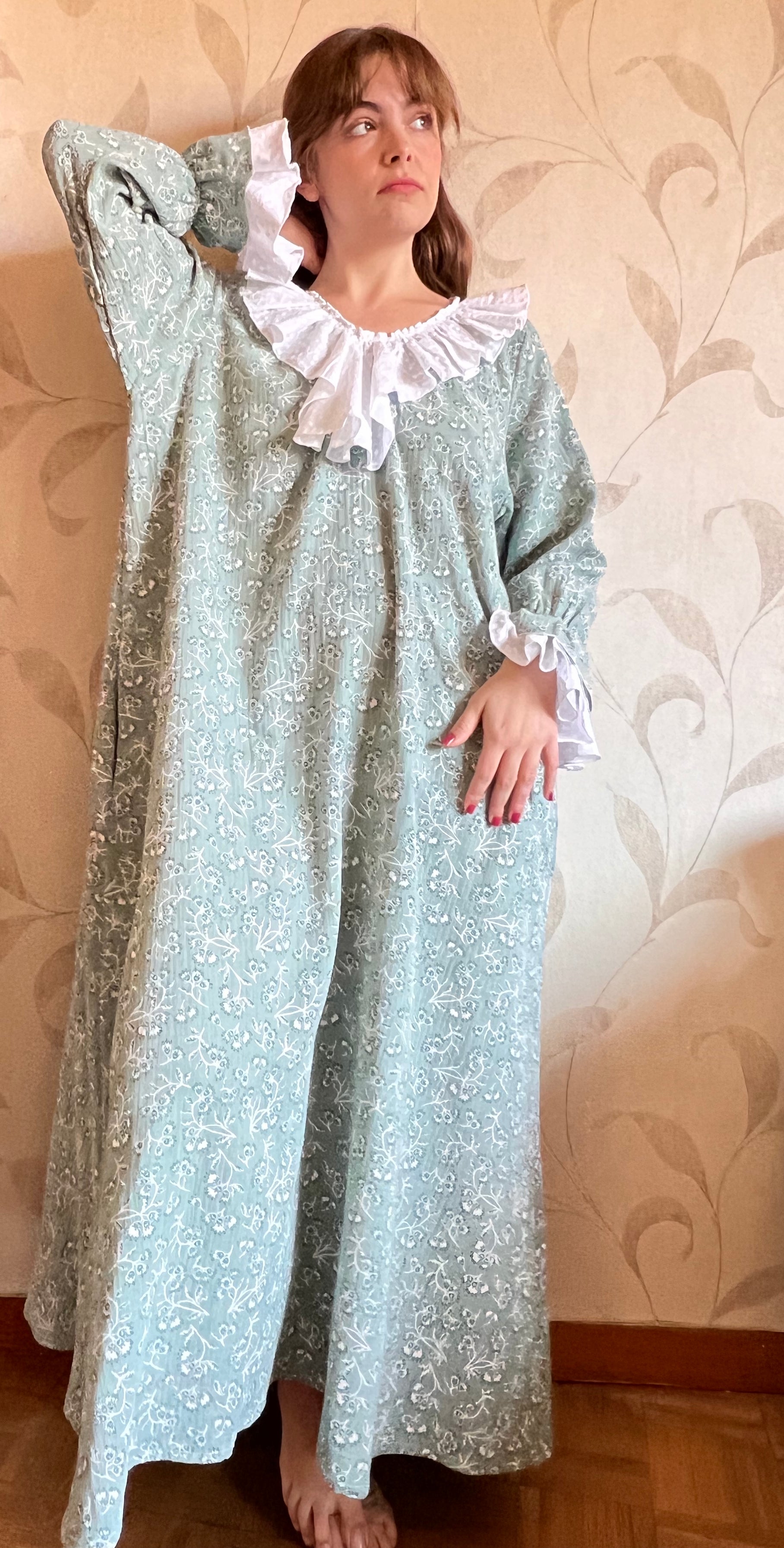 LONG GREEN FLORAL NIGHTGOWN